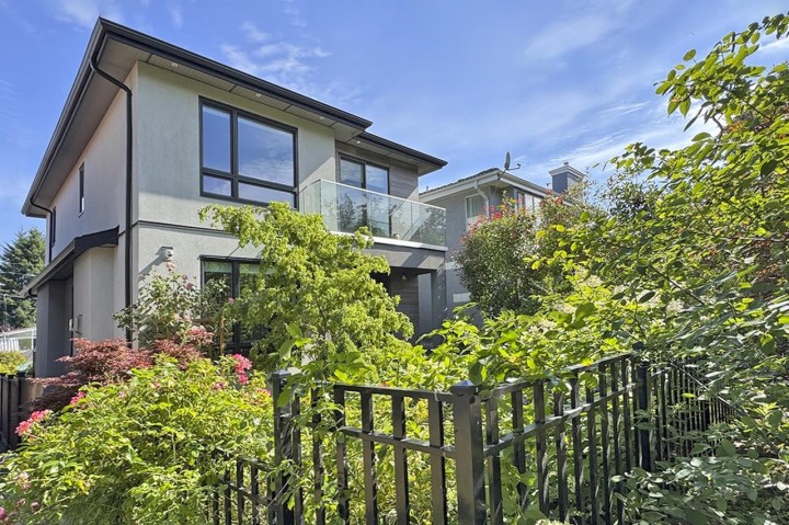 Photo 1 at 3191 E 21st Avenue, Vancouver East