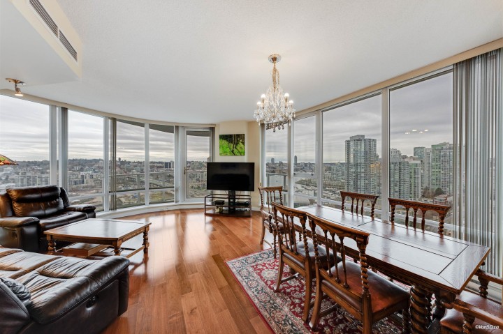 Photo 3 at 2705 - 918 Cooperage Way, Yaletown, Vancouver West