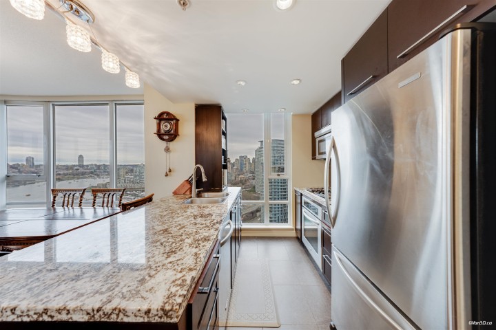 Photo 9 at 2705 - 918 Cooperage Way, Yaletown, Vancouver West