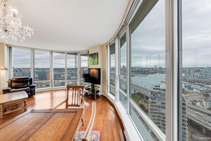 Photo 8 at 2705 - 918 Cooperage Way, Yaletown, Vancouver West