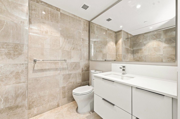 Photo 10 at 601 - 485 W 42nd Avenue, Oakridge VW, Vancouver West