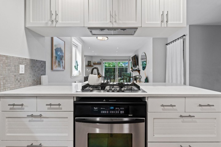 Photo 10 at 218 W 15th Avenue, Mount Pleasant VW, Vancouver West