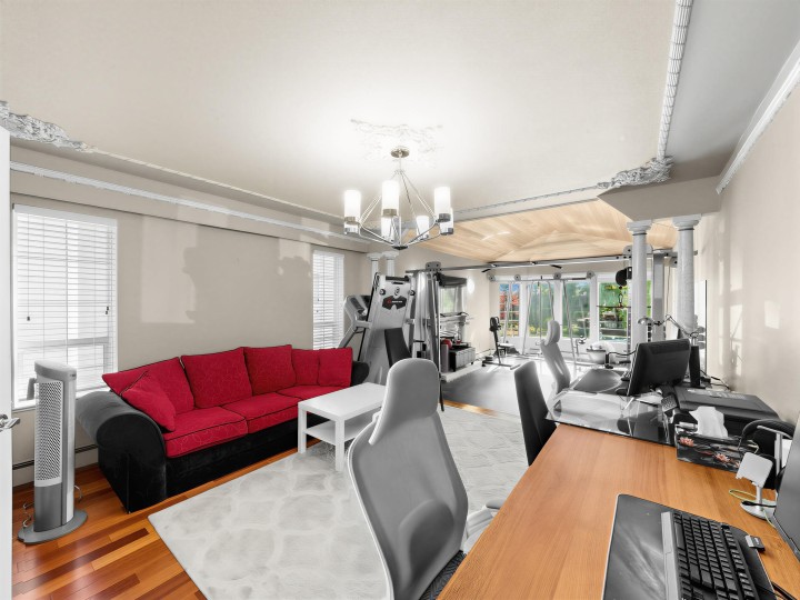 Photo 10 at 6332 Brooks Street, Killarney VE, Vancouver East