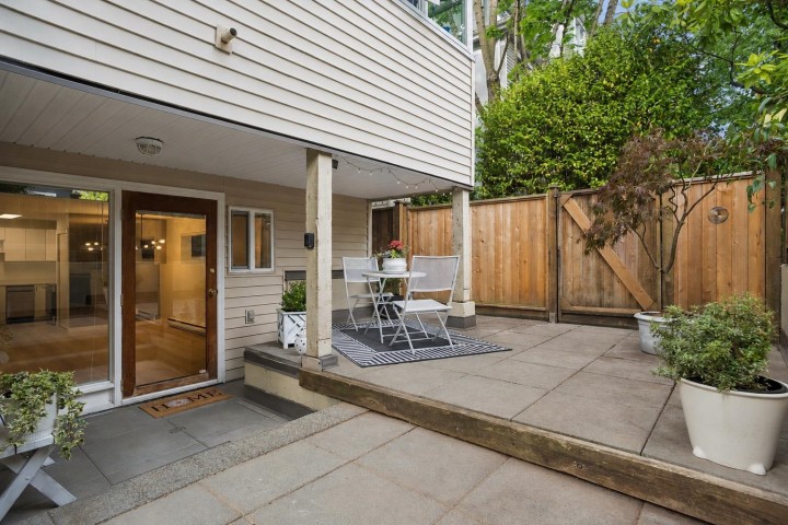 Photo 1 at 3 - 3250 W 4th Avenue, Kitsilano, Vancouver West