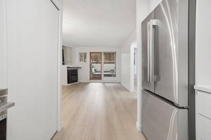 Photo 5 at 3 - 3250 W 4th Avenue, Kitsilano, Vancouver West