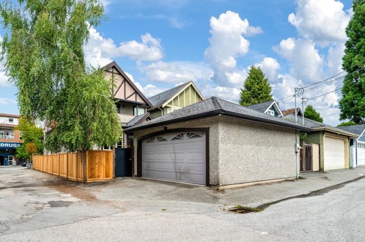 Photo 26 at 2088 W 42nd Avenue, Kerrisdale, Vancouver West