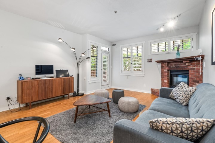 Photo 12 at 204 - 2525 Quebec Street, Mount Pleasant VE, Vancouver East