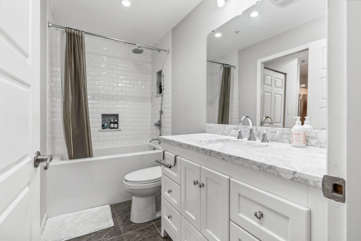 Photo 22 at 204 - 2525 Quebec Street, Mount Pleasant VE, Vancouver East