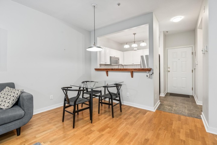 Photo 9 at 204 - 2525 Quebec Street, Mount Pleasant VE, Vancouver East