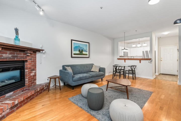 Photo 15 at 204 - 2525 Quebec Street, Mount Pleasant VE, Vancouver East