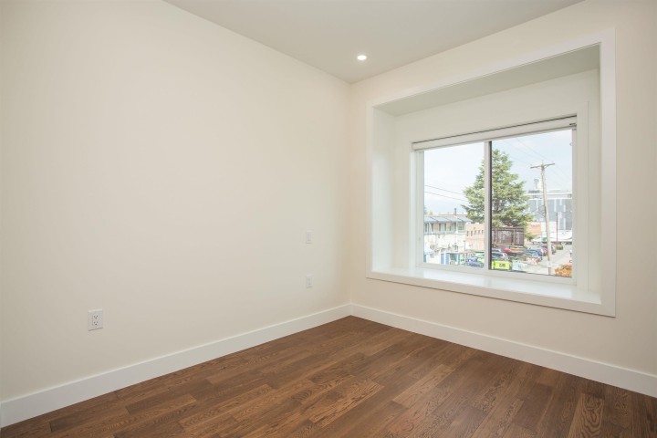 Photo 12 at 2028 E 42nd Avenue, Killarney VE, Vancouver East