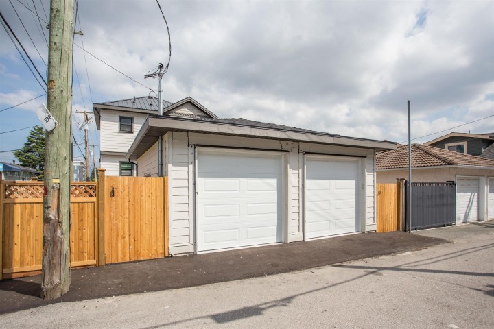 Photo 28 at 2028 E 42nd Avenue, Killarney VE, Vancouver East