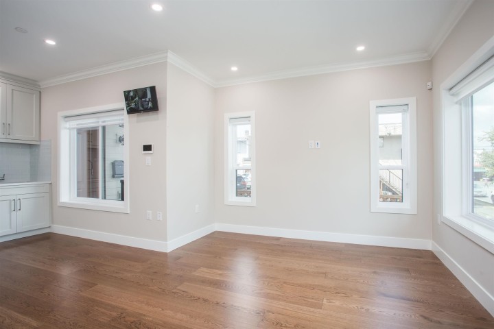 Photo 14 at 2028 E 42nd Avenue, Killarney VE, Vancouver East