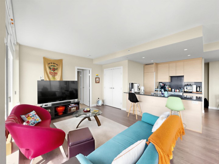 Photo 6 at 3702 - 488 Sw Marine Drive, Marpole, Vancouver West