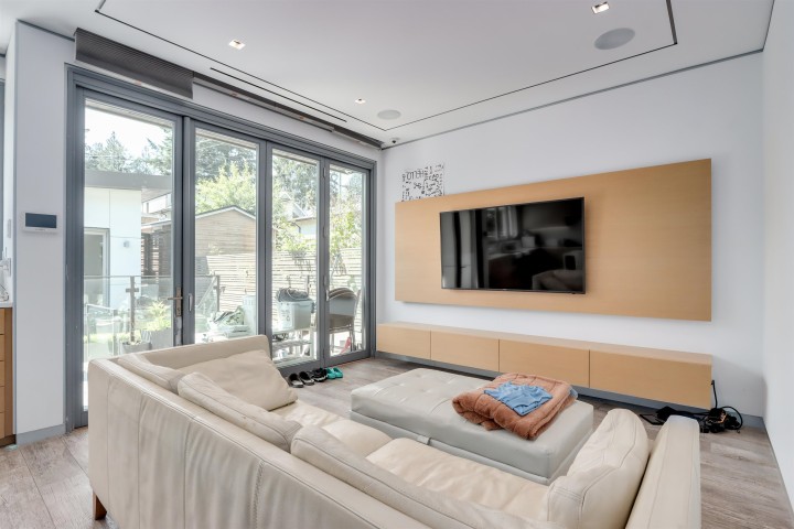 Photo 9 at 4368 W 15th Avenue, Point Grey, Vancouver West