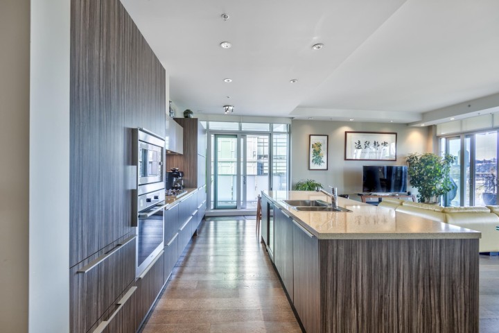 Photo 14 at 504 - 181 Athletes Way, False Creek, Vancouver West