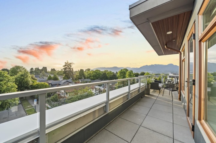 Photo 27 at 408 - 2408 Grant Street, Renfrew VE, Vancouver East