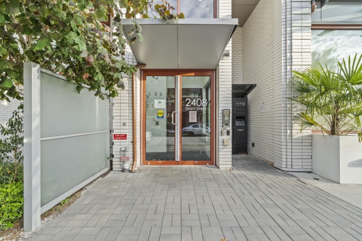 Photo 37 at 408 - 2408 Grant Street, Renfrew VE, Vancouver East