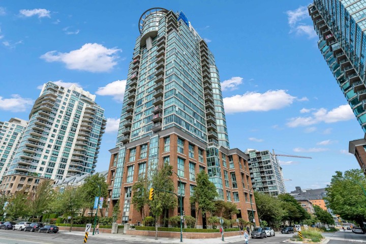 Photo 30 at 1904 - 1088 Quebec Street, Downtown VE, Vancouver East