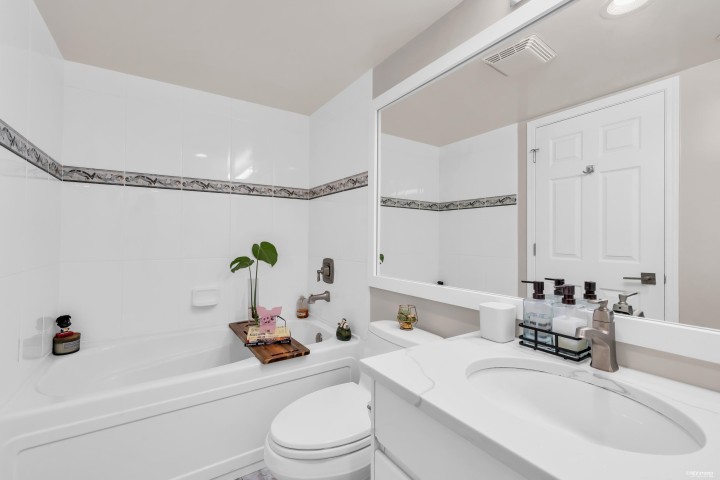 Photo 19 at 1904 - 1088 Quebec Street, Downtown VE, Vancouver East