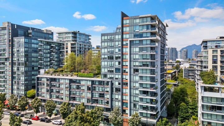 Photo 1 at 523 - 159 W 2nd Avenue, False Creek, Vancouver West