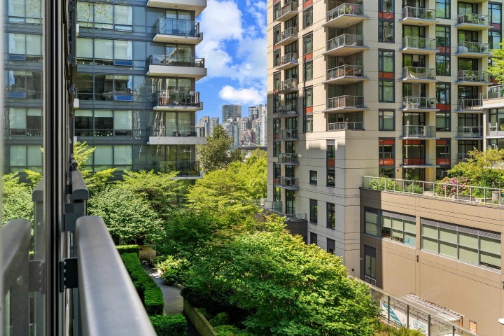 Photo 28 at 523 - 159 W 2nd Avenue, False Creek, Vancouver West