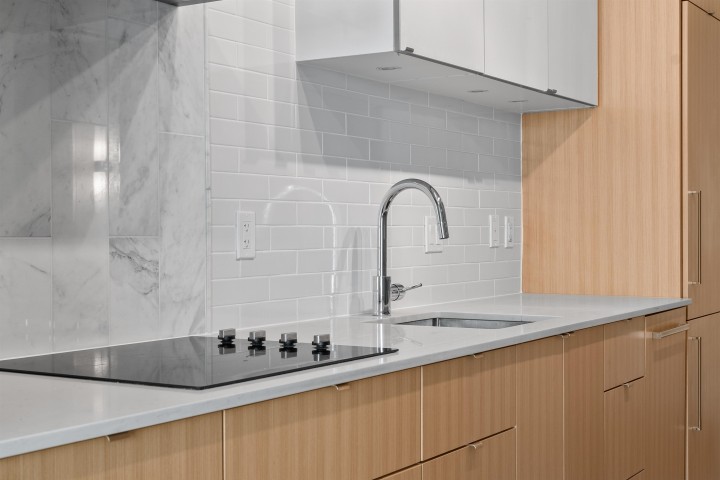 Photo 10 at 523 - 159 W 2nd Avenue, False Creek, Vancouver West