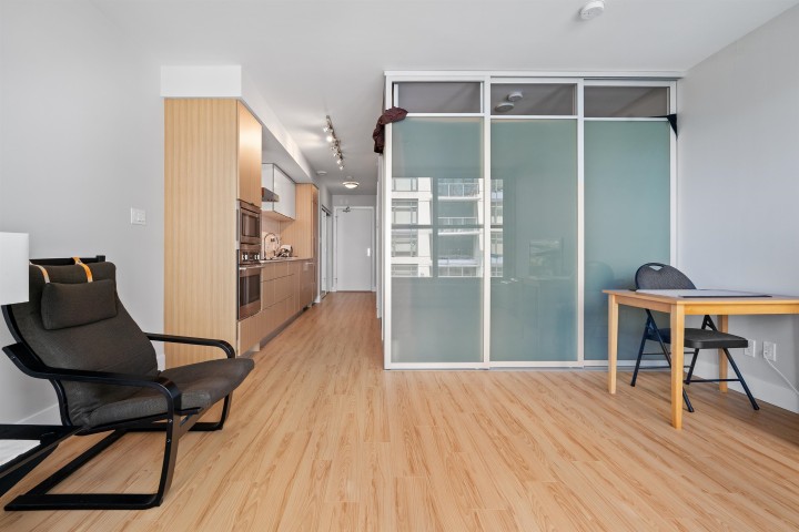 Photo 4 at 523 - 159 W 2nd Avenue, False Creek, Vancouver West