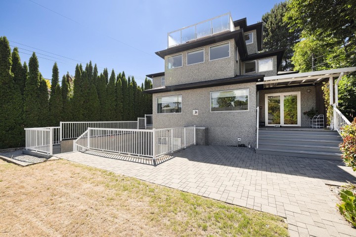 Photo 34 at 4888 Trafalgar Street, MacKenzie Heights, Vancouver West