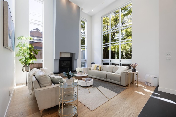 Photo 4 at 4888 Trafalgar Street, MacKenzie Heights, Vancouver West