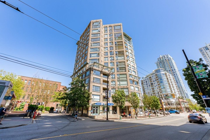 Photo 2 at 1304 - 283 Davie Street, Yaletown, Vancouver West