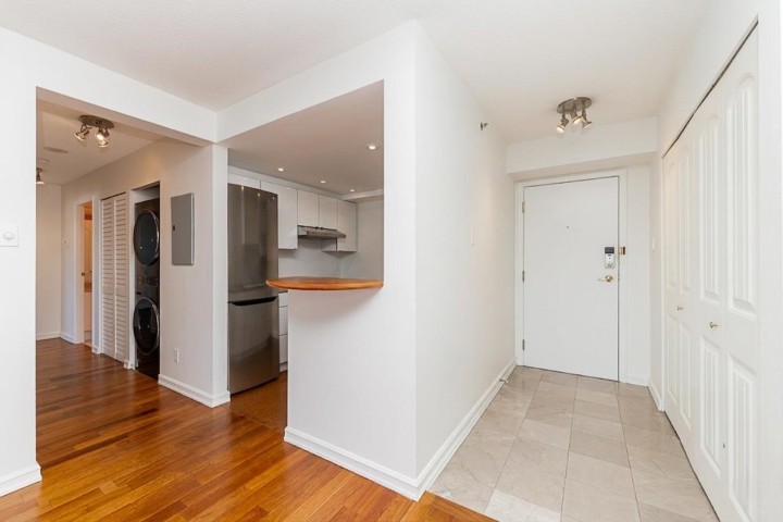 Photo 7 at 1304 - 283 Davie Street, Yaletown, Vancouver West