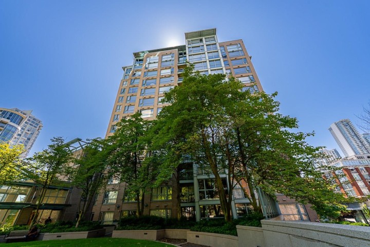 Photo 36 at 1304 - 283 Davie Street, Yaletown, Vancouver West