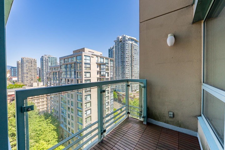 Photo 28 at 1304 - 283 Davie Street, Yaletown, Vancouver West