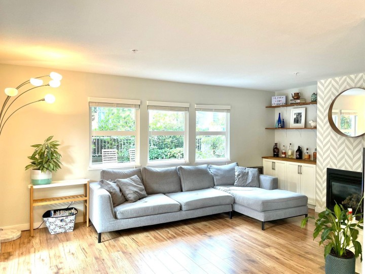 Photo 16 at 102 - 3008 Willow Street, Fairview VW, Vancouver West