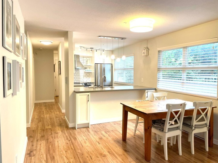 Photo 18 at 102 - 3008 Willow Street, Fairview VW, Vancouver West