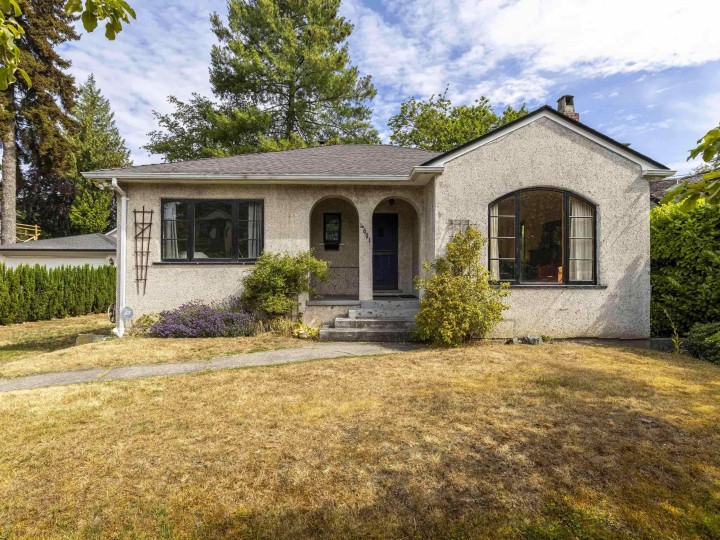 Photo 2 at 4691 W 5th Avenue, Point Grey, Vancouver West