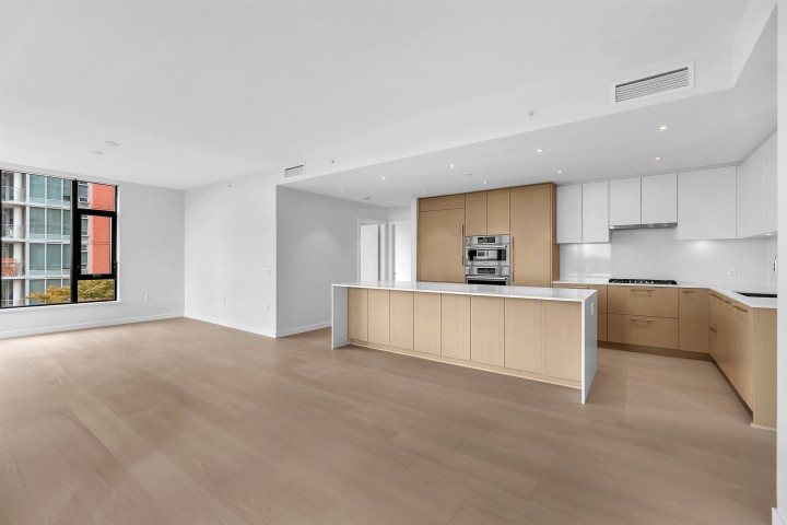 Photo 5 at 506 - 128 W 15th Street, Central Lonsdale, North Vancouver
