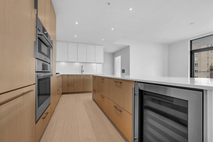 Photo 11 at 506 - 128 W 15th Street, Central Lonsdale, North Vancouver