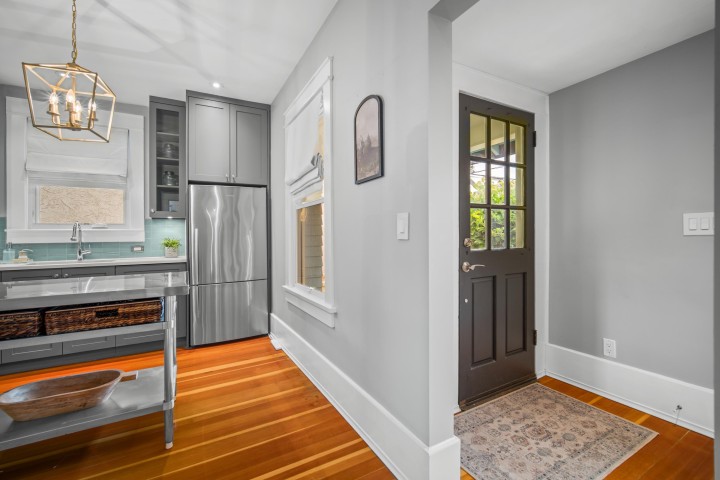 Photo 17 at 3183 Adanac Street, Renfrew VE, Vancouver East
