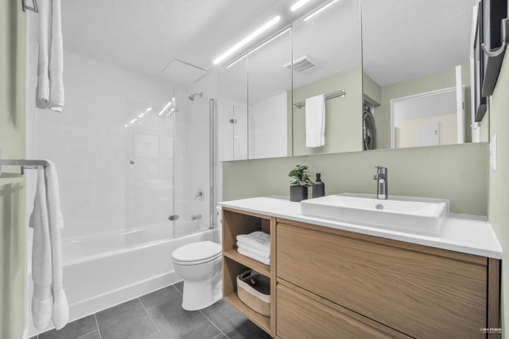 Photo 23 at 103 - 150 E 5th Street, Lower Lonsdale, North Vancouver