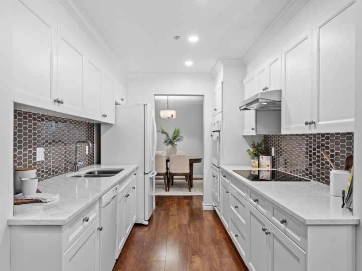 Photo 8 at 107 - 3690 Banff Court, Northlands, North Vancouver