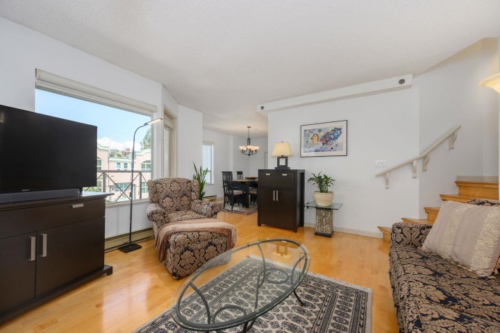 Photo 4 at 212 - 910 W 8th Avenue, Fairview VW, Vancouver West
