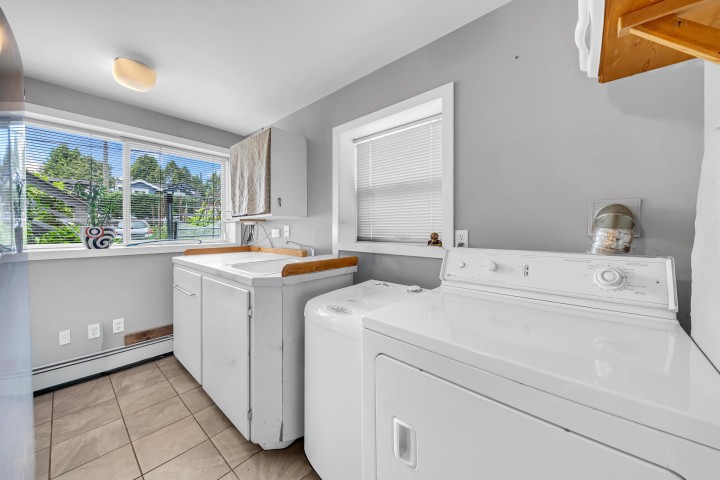 Photo 17 at 2474 E 5th Avenue, Renfrew VE, Vancouver East