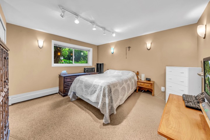 Photo 16 at 2474 E 5th Avenue, Renfrew VE, Vancouver East