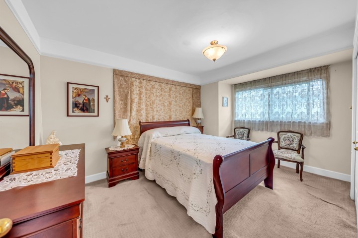 Photo 5 at 2474 E 5th Avenue, Renfrew VE, Vancouver East