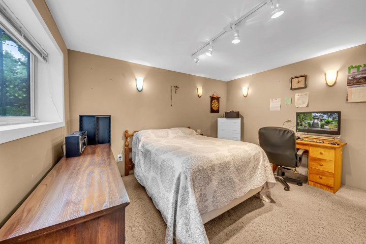 Photo 19 at 2474 E 5th Avenue, Renfrew VE, Vancouver East