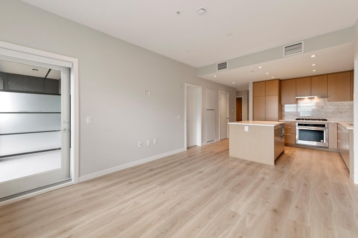 Photo 6 at 602 - 110 E 17th Street, Central Lonsdale, North Vancouver