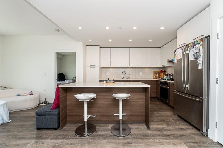 Photo 3 at 503 - 3488 Sawmill Crescent, South Marine, Vancouver East