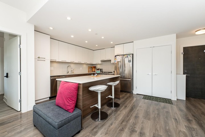 Photo 4 at 503 - 3488 Sawmill Crescent, South Marine, Vancouver East